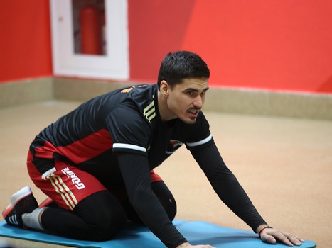 Первая тренировка Наиля Якупова в «Авангарде»