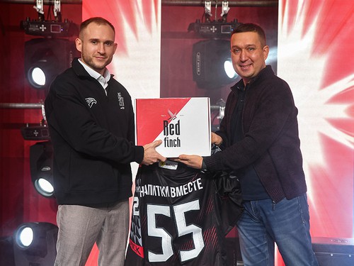 Компания «Напитки Вместе» выходит на лёд: новый партнёр ХК «Авангард» и G-Drive Арены