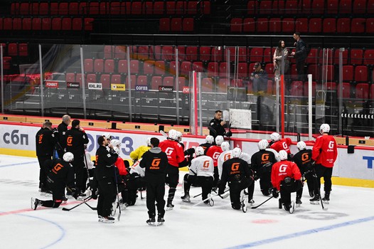 Открытая тренировка «Авангарда» для СМИ