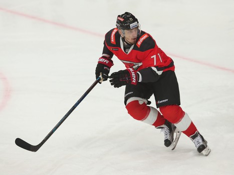 Новички «Авангарда». Игорь Макаров