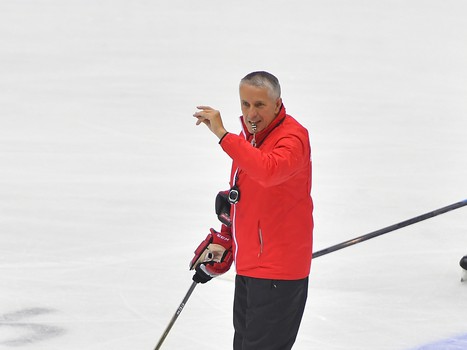 Раскатка "Авангарда" перед матчем с "Трактором" на турнире в Челябинске