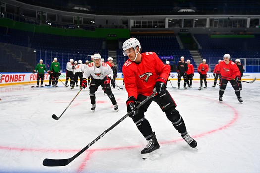 Раскатка «Авангарда» перед матчем в Уфе