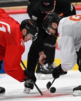 Тренировка «Авангарда» перед матчем с «Нефтехимиком»