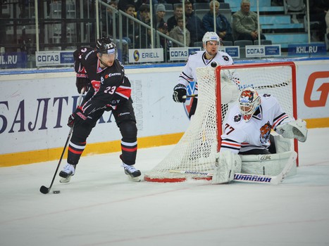 12.10.2015. "Авангард" - "Амур" 2:1Б