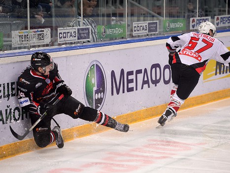 1/4 финала плей-офф МХЛ. Матч №3. "Омские Ястребы" - "Белые Медведи" 6:2