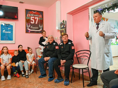 «Авангард» в гостях у детей из ОДКБ