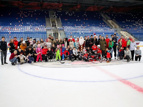 Катания «Авангарда» с семьями