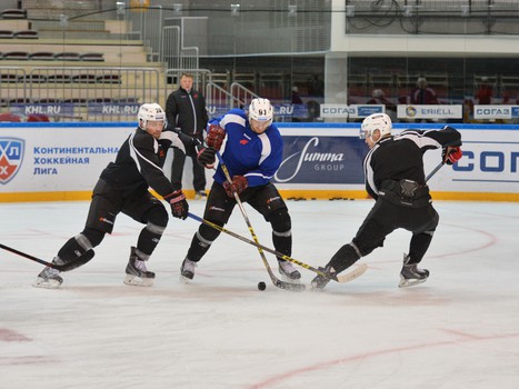 Тренировка "Авангарда" во Владивостоке
