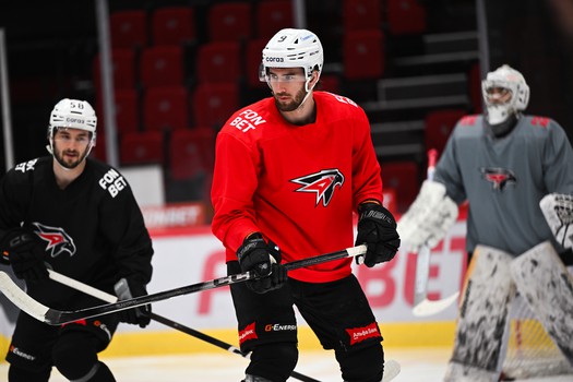 Открытая тренировка «Авангарда» для СМИ