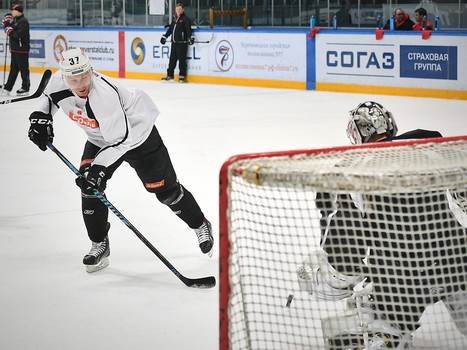 Раскатка "Авангарда" перед выездным матчем с "Северсталью"