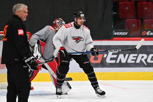 Тренировка «Авангарда» перед матчем с «Адмиралом»