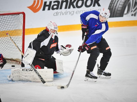 Раскатка "Авангарда" перед выездным матчем с "Нефтехимиком"