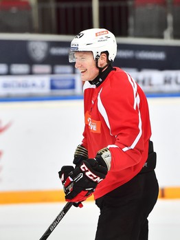 Раскатка "Авангарда" перед выездным матчем в Риге