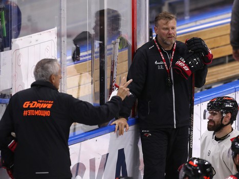 Тренировка «Авангарда» перед стартом турнира в Санкт-Петербурге