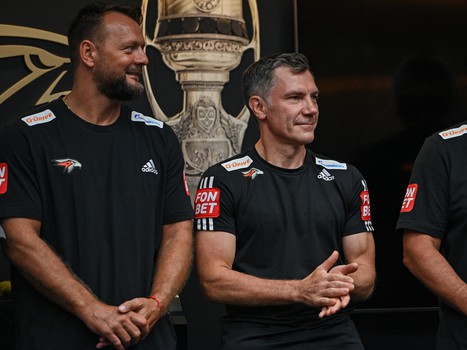 Первая ледовая тренировка «Авангарда»