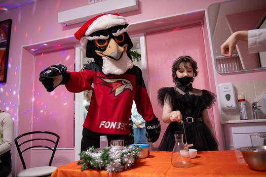 «Авангард» в гостях у болельщиков из гематологического отделения ОДКБ