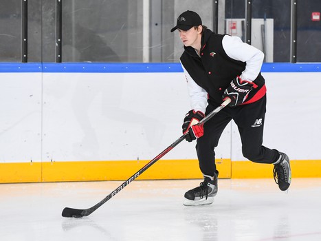 Мастер-класс Егора Мартынова для воспитанников Хоккейной Академии «Авангард» в Омске