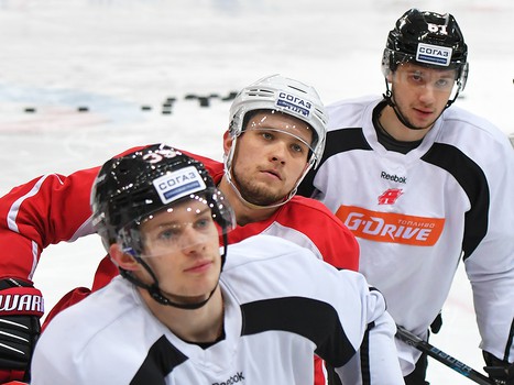 Илья Хохлов и Вадим Щегольков присоединились к "Авангарду"