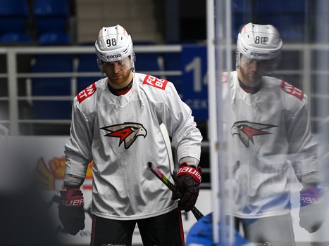 Раскатка «Авангарда» перед матчем в Нижнем Новгороде