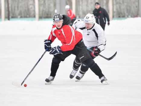 Тренировка "Авангарда" на открытом льду