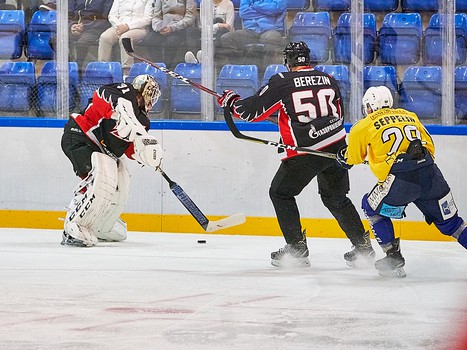 Товарищеский матч. "Авангард" - "РоКи" 3:1