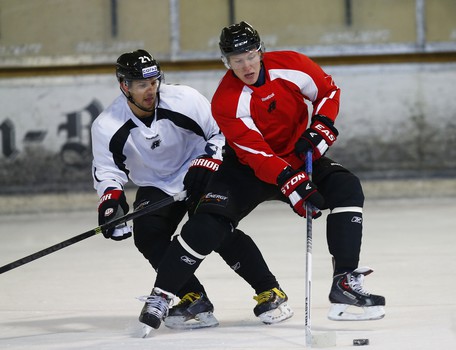 Раскатка перед первым матчем межсезонья в Фюссене