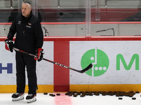 Тренировка «Авангарда» перед матчем с «Нефтехимиком»