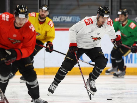 Раскатка «Авангарда» перед матчем против СКА