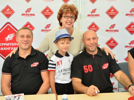 "Территория Авангарда". Часть 1. Площадь у арены