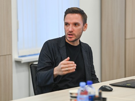 Андрей Аршавин побывал в Академии «Авангарда»