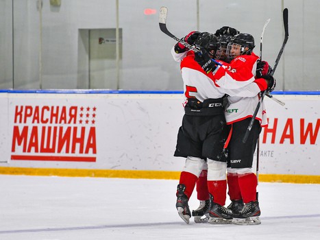 Четвертьфиналы Первенства ЮХЛ в Омске