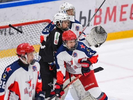 Пятый игровой день финала Первенства ЮХЛ в Омске