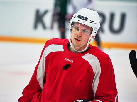 Первая тренировка Боба Хартли с "Авангардом"