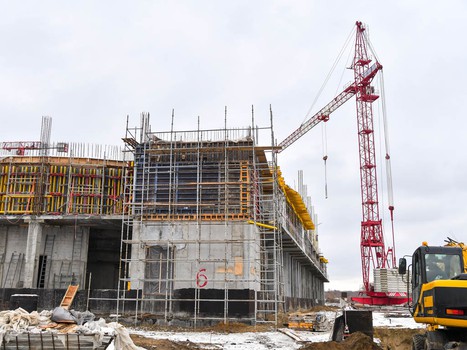 Продолжается строительство Хоккейной академии "Авангард"