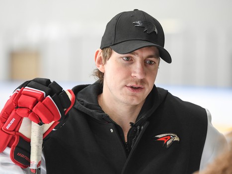 Мастер-класс Егора Мартынова для воспитанников Хоккейной Академии «Авангард» в Омске