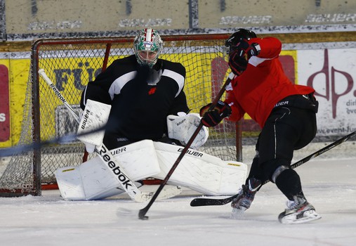 Раскатка перед первым матчем межсезонья в Фюссене