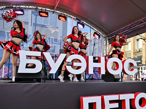 Артём Блажиевский на вечеринке Буэнос Летос