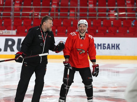 Тренировка «Авангарда» перед четвёртым матчем серии с «Автомобилистом»