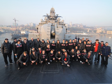 "Авангард" побывал с экскурсией на БПК "Маршал Шапошников"