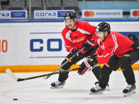 Открытая тренировка "Авангарда" для СМИ перед стартом второго раунда плей-офф