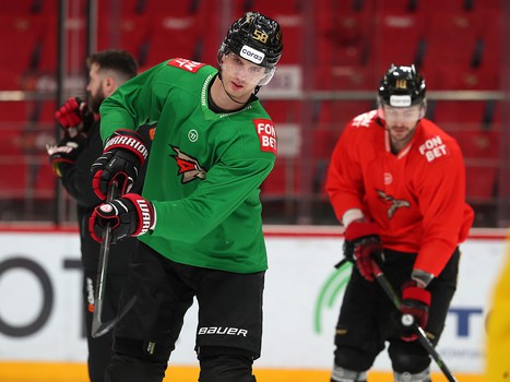 Первая тренировка Виктора Сведберга в «Авангарде»