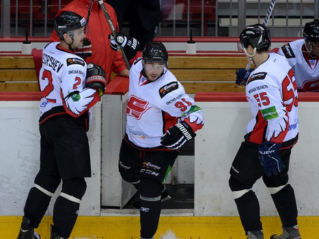 18.08.2013 "Авангард" - "Нефтехимик" 3:5