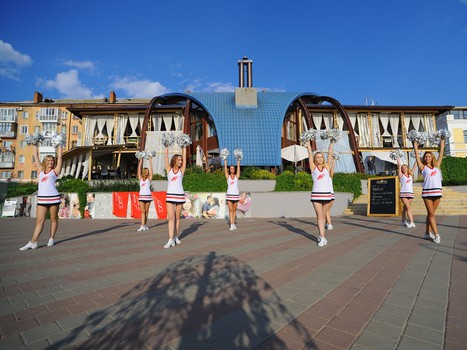 "Черри" провели мастер-класс для жителей Омска