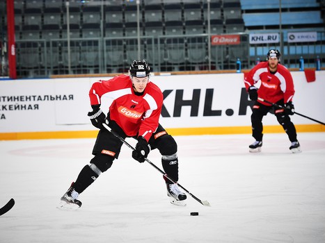 Раскатка "Авангарда" перед матчем с новокузнецким "Металлургом"