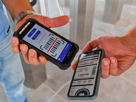 Первая официальная игра на G-Drive Арене: «Омские Ястребы» – «Сибирские Снайперы»