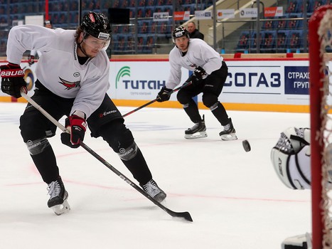 Раскатка «Авангарда» перед матчем против СКА