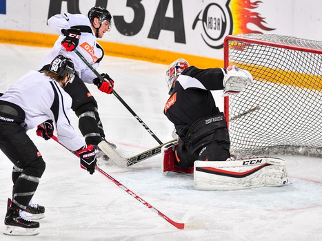 Раскатка "Авангарда" перед матчем с рижским "Динамо"