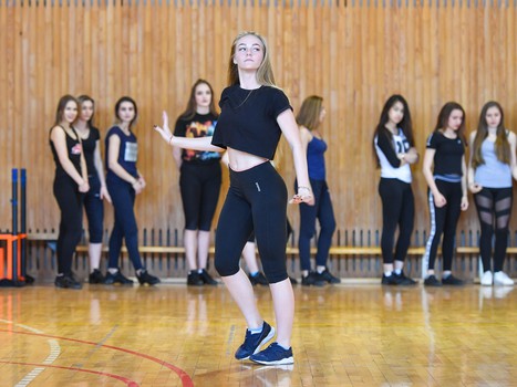 Кастинг в группу поддержки "Черри"