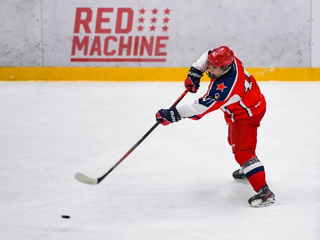 Третий игровой день финала Первенства ЮХЛ в Омске