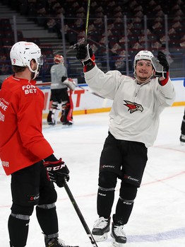 Тренировка «Авангарда» перед третьим матчем серии с «Металлургом»